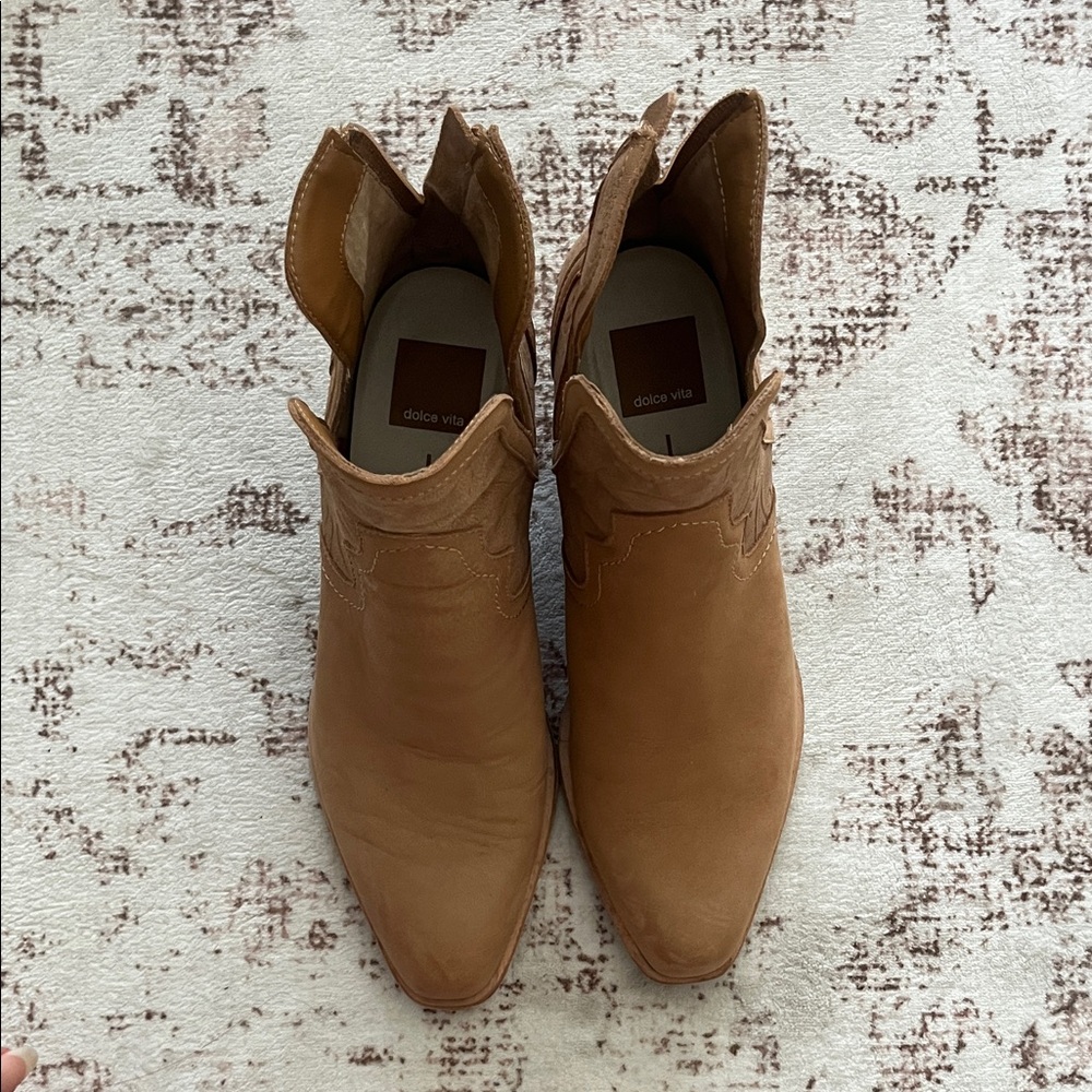 Dolce Vita women’s Brown Western Boots 7.5